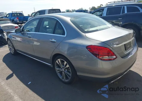 2016 Mercedes-Benz C 300 from USA, damaged, VIN 55SWF4JB3GU152946